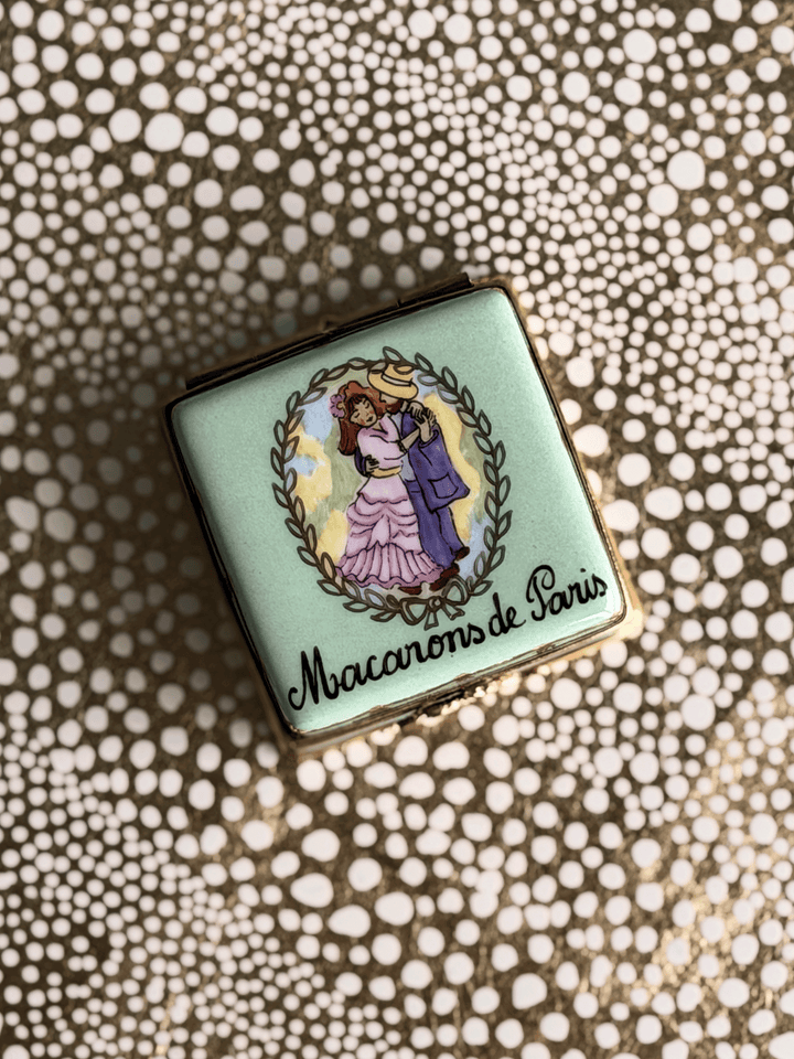 Macarons de Paris Limoges Box