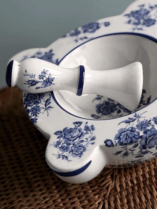 "CAL Delfts" Floral Faience Mortar & Pestle