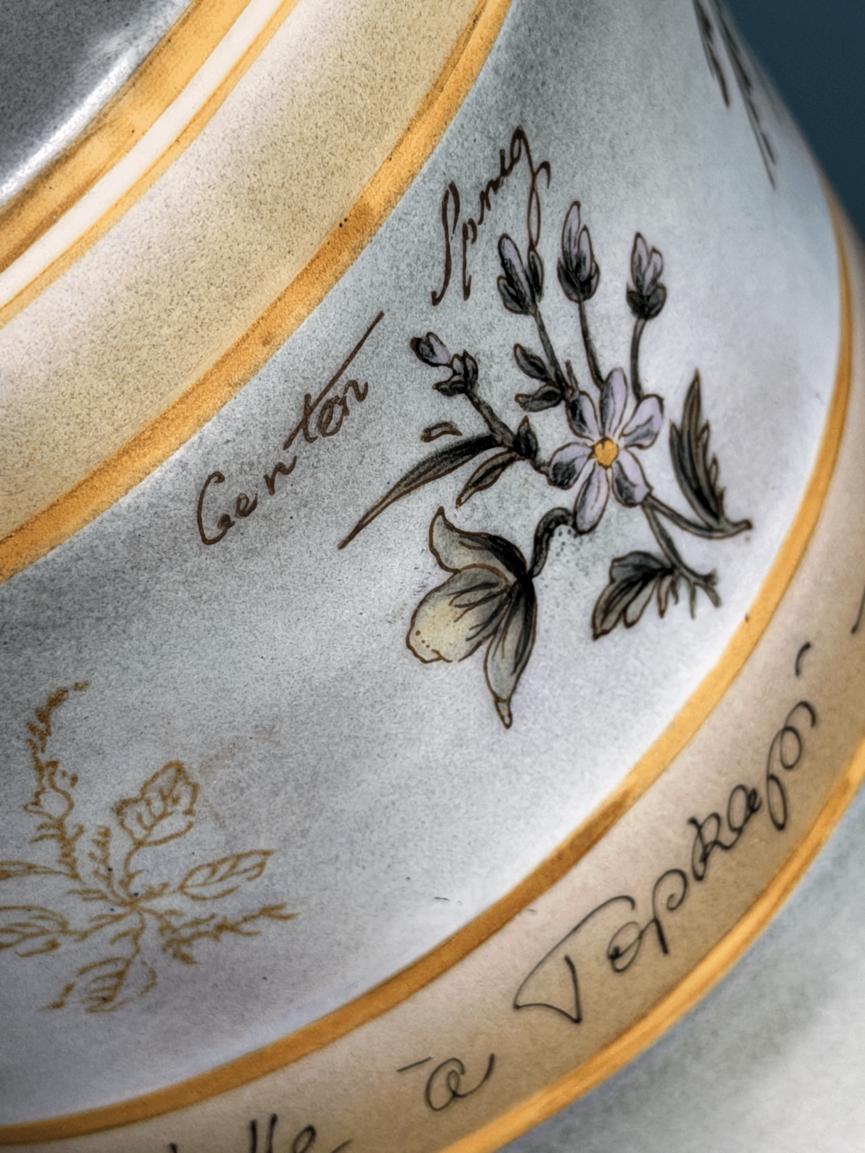 "Roses de Bagatelle" Apothecary Jar