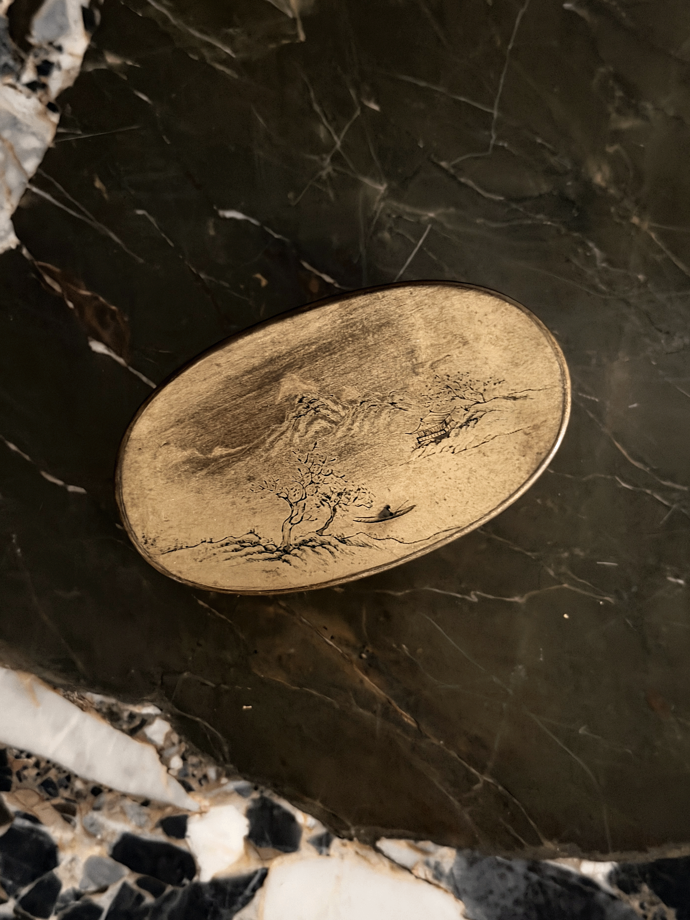 Antique Japanese Showa Era Incised Gold Kiri Wood Box with Nashiji Interior