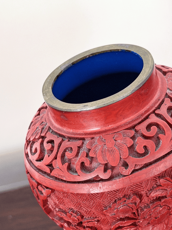 Vintage Chinese Carved Cinnabar Lacquer Peony Ginger Jar