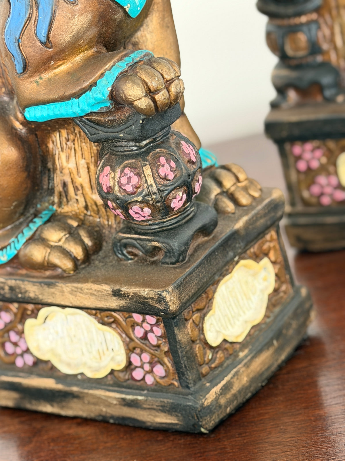 Vintage Mid-Century Hand-Carved Giltwood Polychrome Guardian Lions, Pair