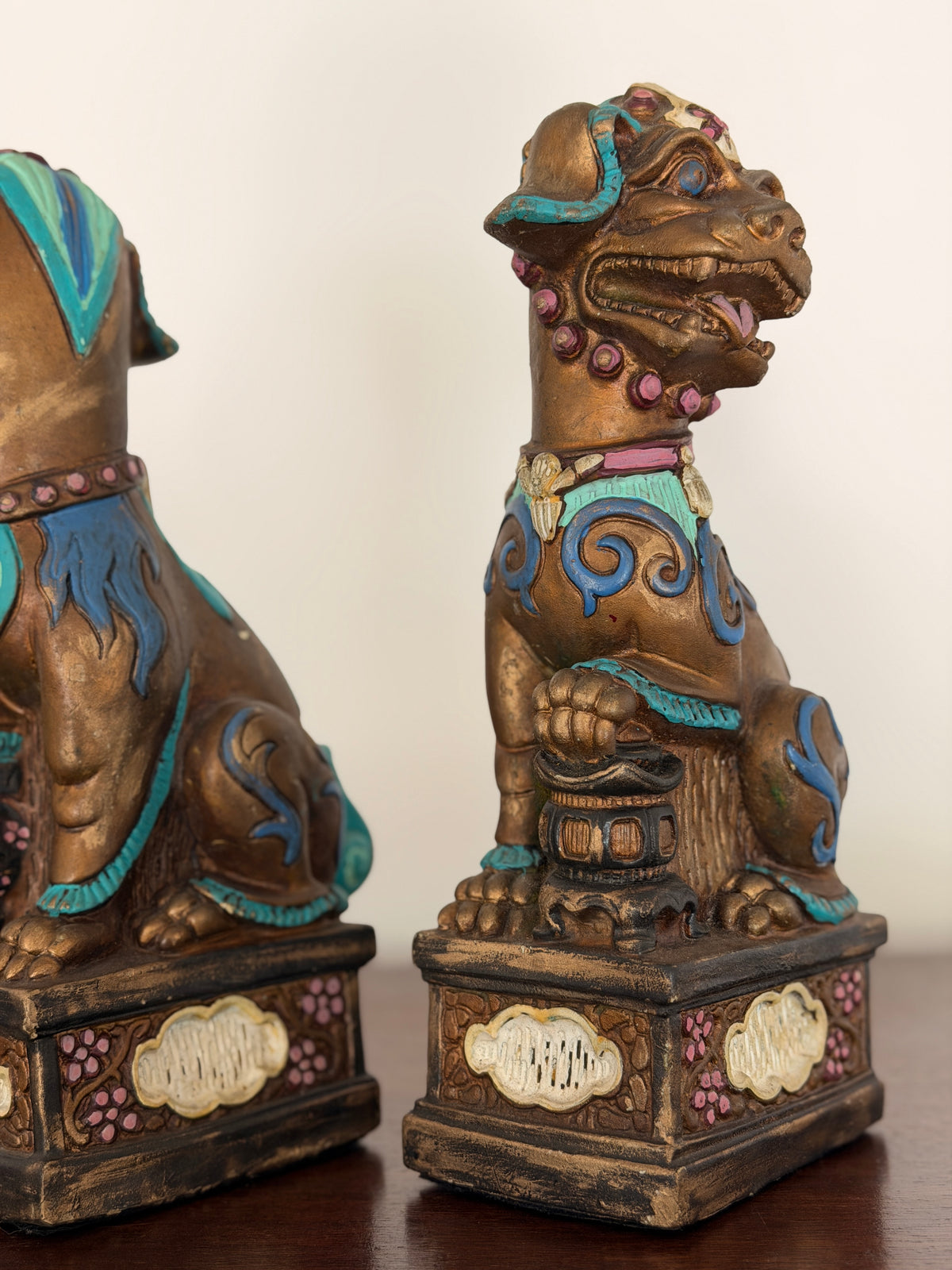 Vintage Mid-Century Hand-Carved Giltwood Polychrome Guardian Lions, Pair