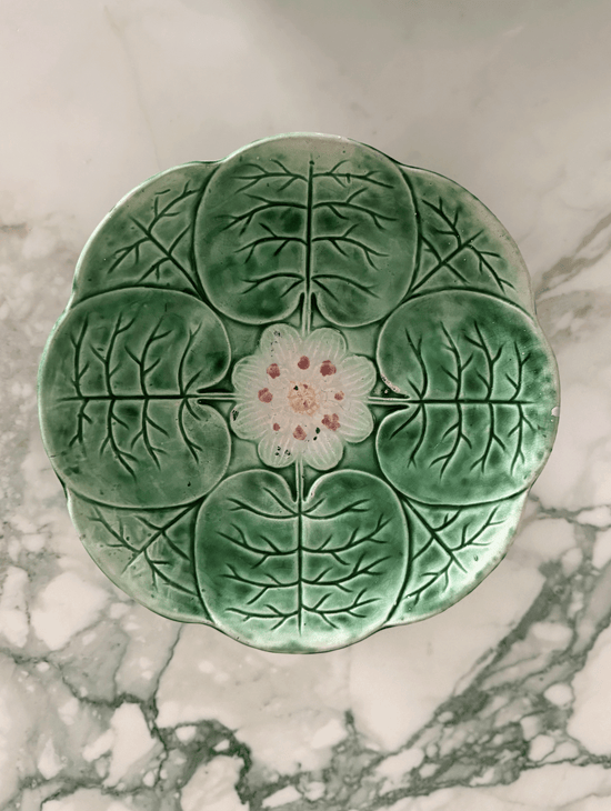 Majolica Waterlily Cake Stand