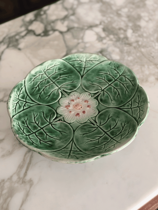 Majolica Waterlily Cake Stand