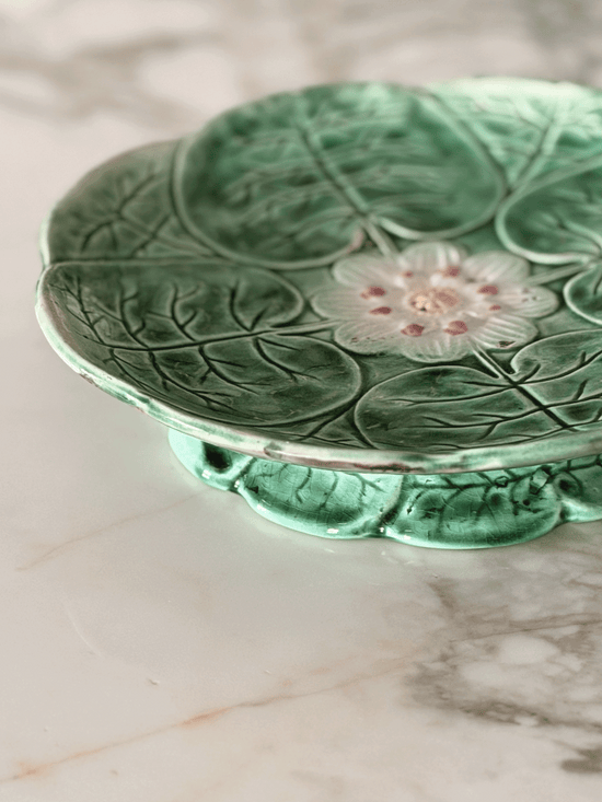Majolica Waterlily Cake Stand