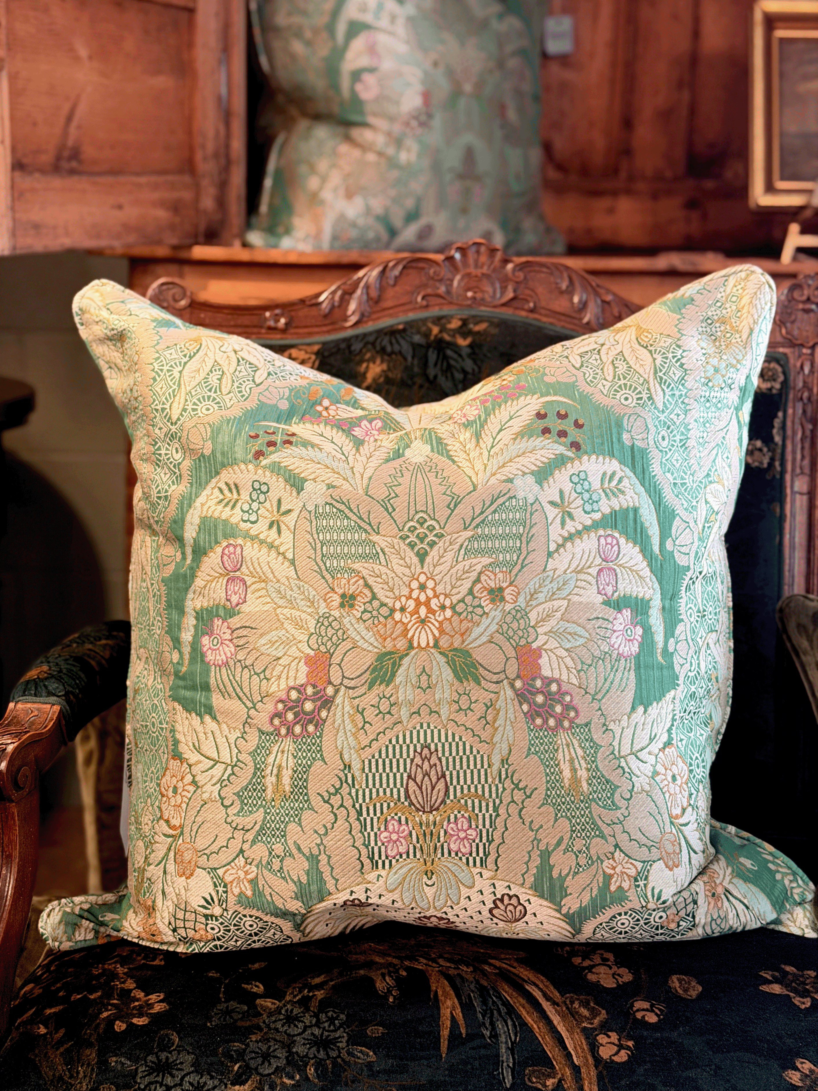 Algae, Mint – Throw Pillow