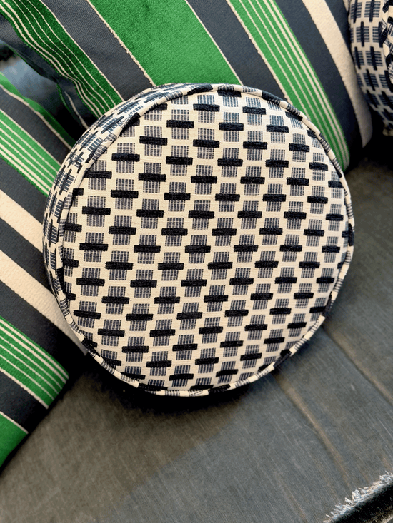 Geometric, Indigo – Round Throw Pillow