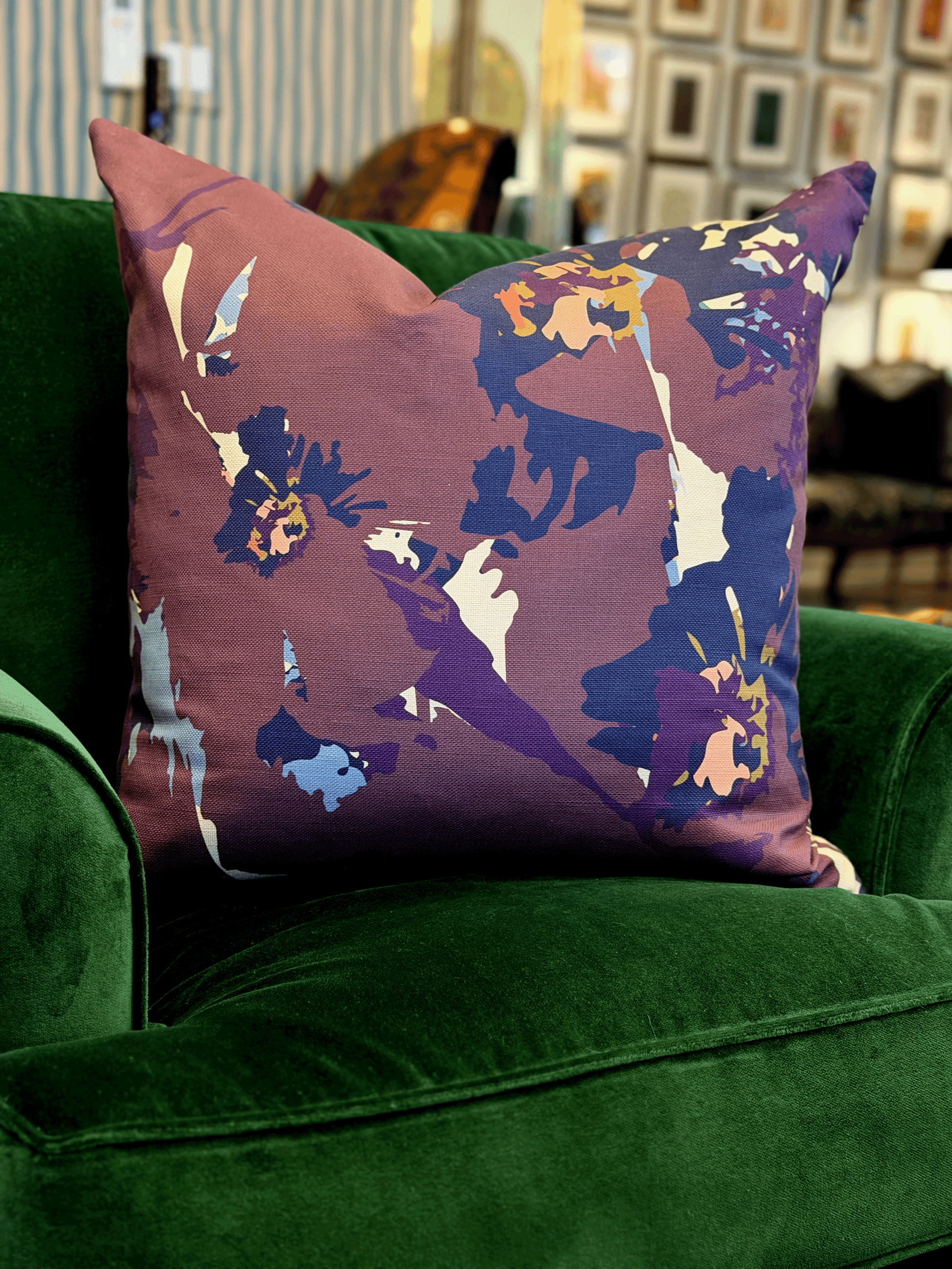 Mauve Marigold – Throw Pillow