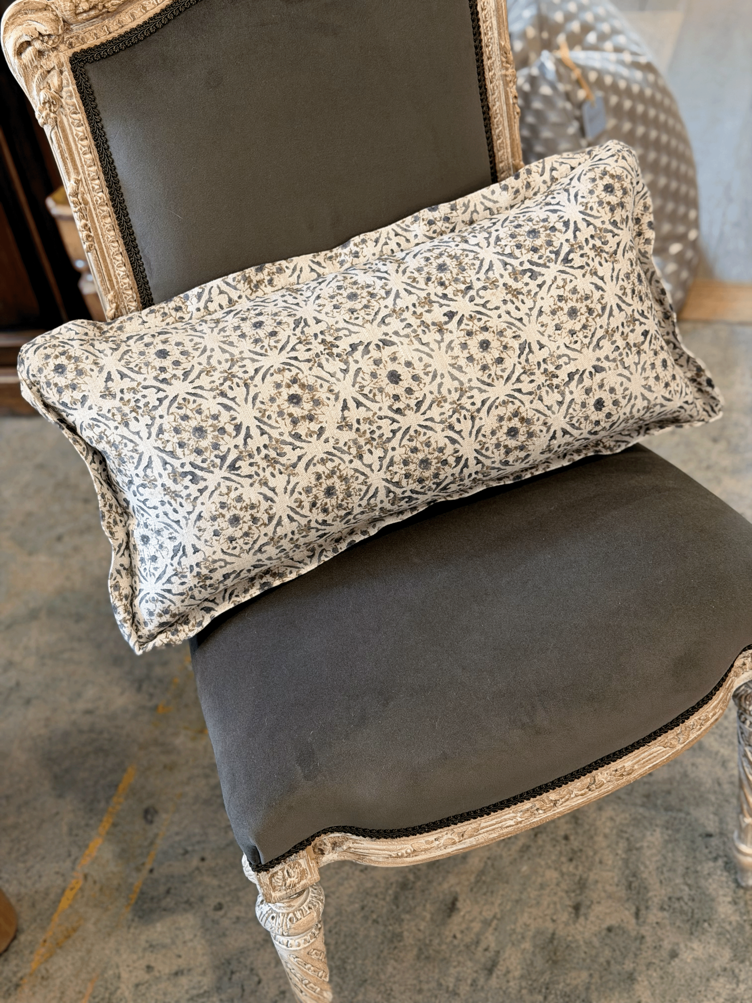 Delaval, Brown – Lumbar Pillow