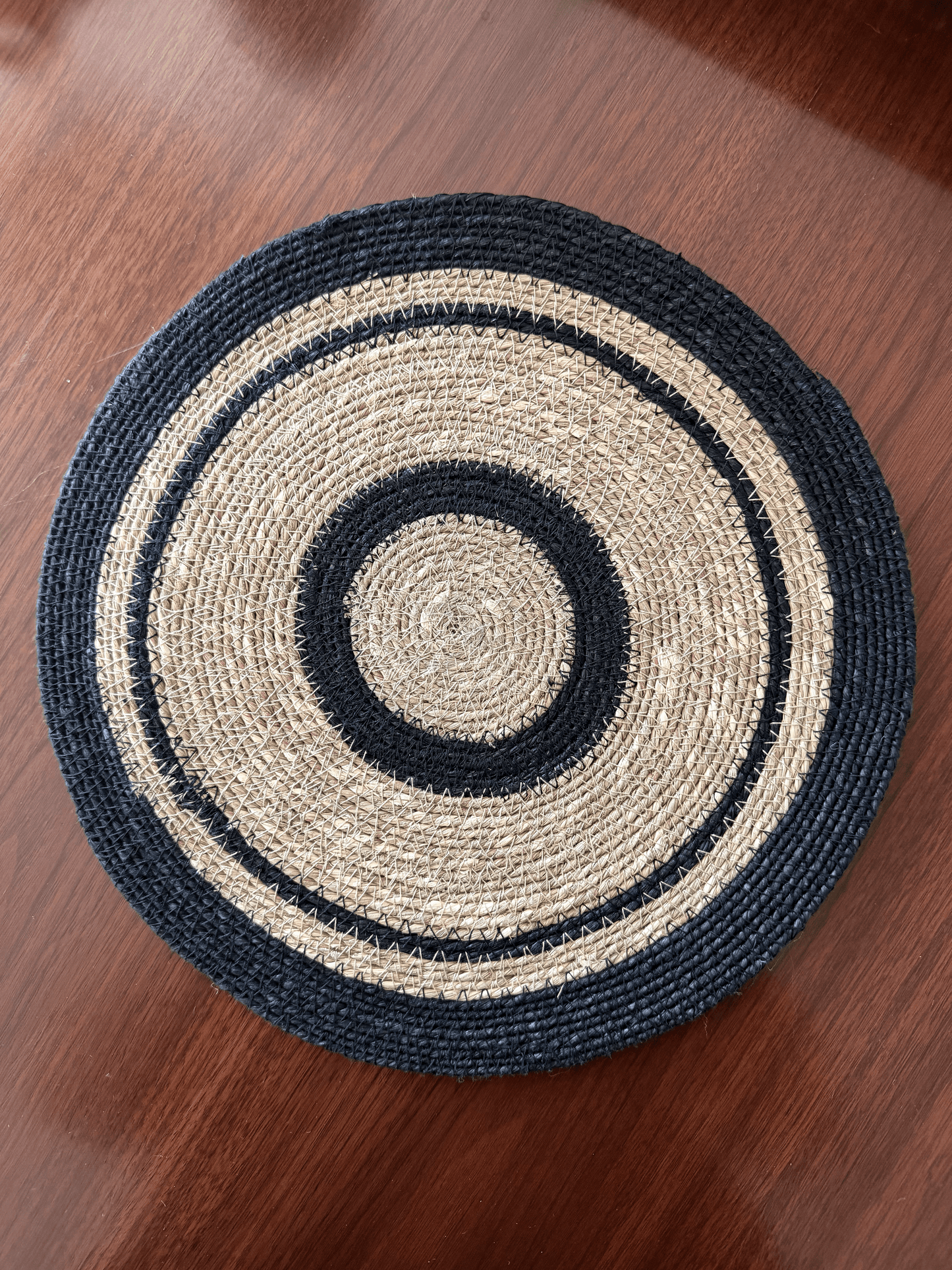 Seagrass Placemat in Jet Black/Natural
