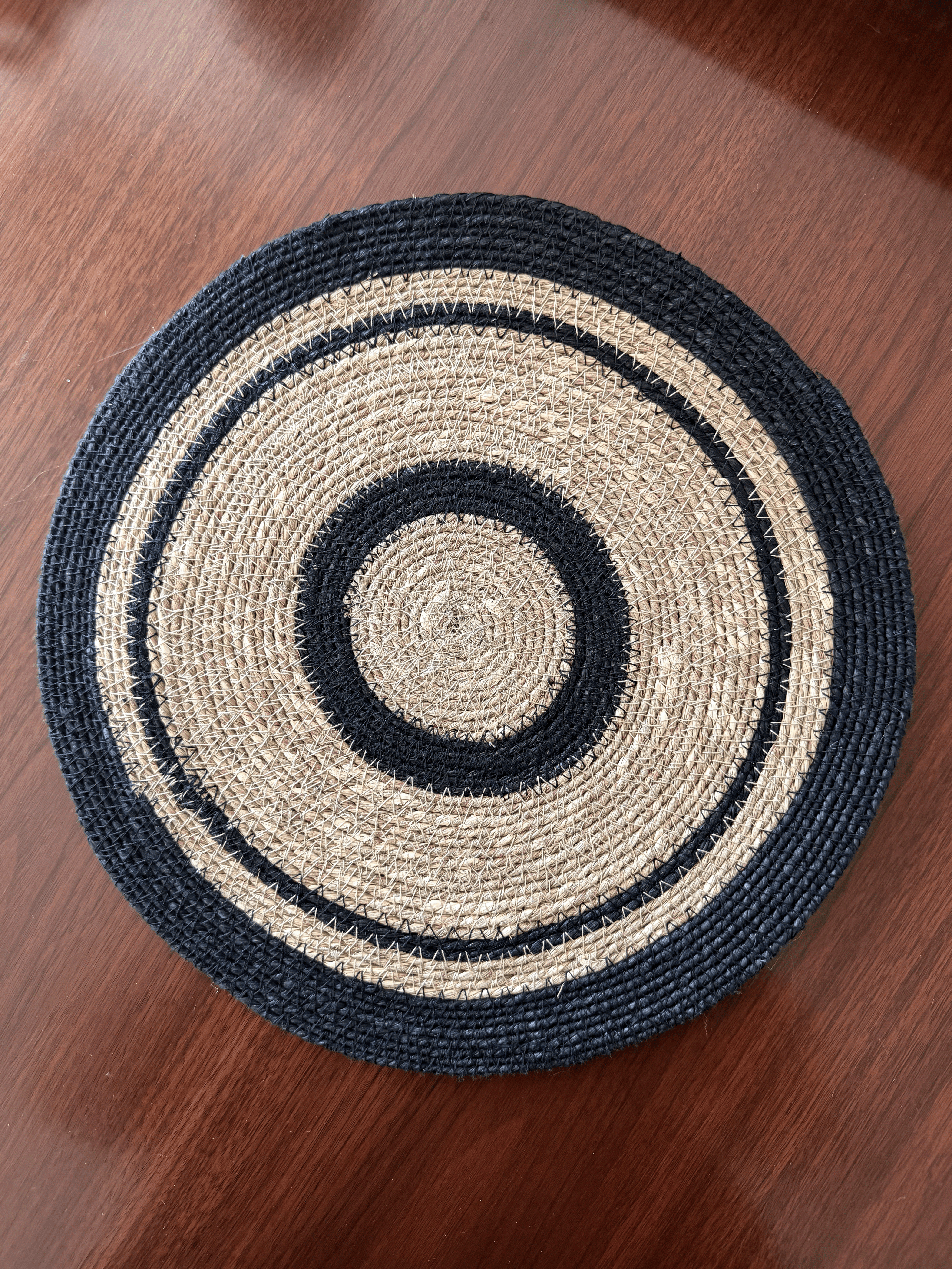 Seagrass Placemat in Jet Black/Natural