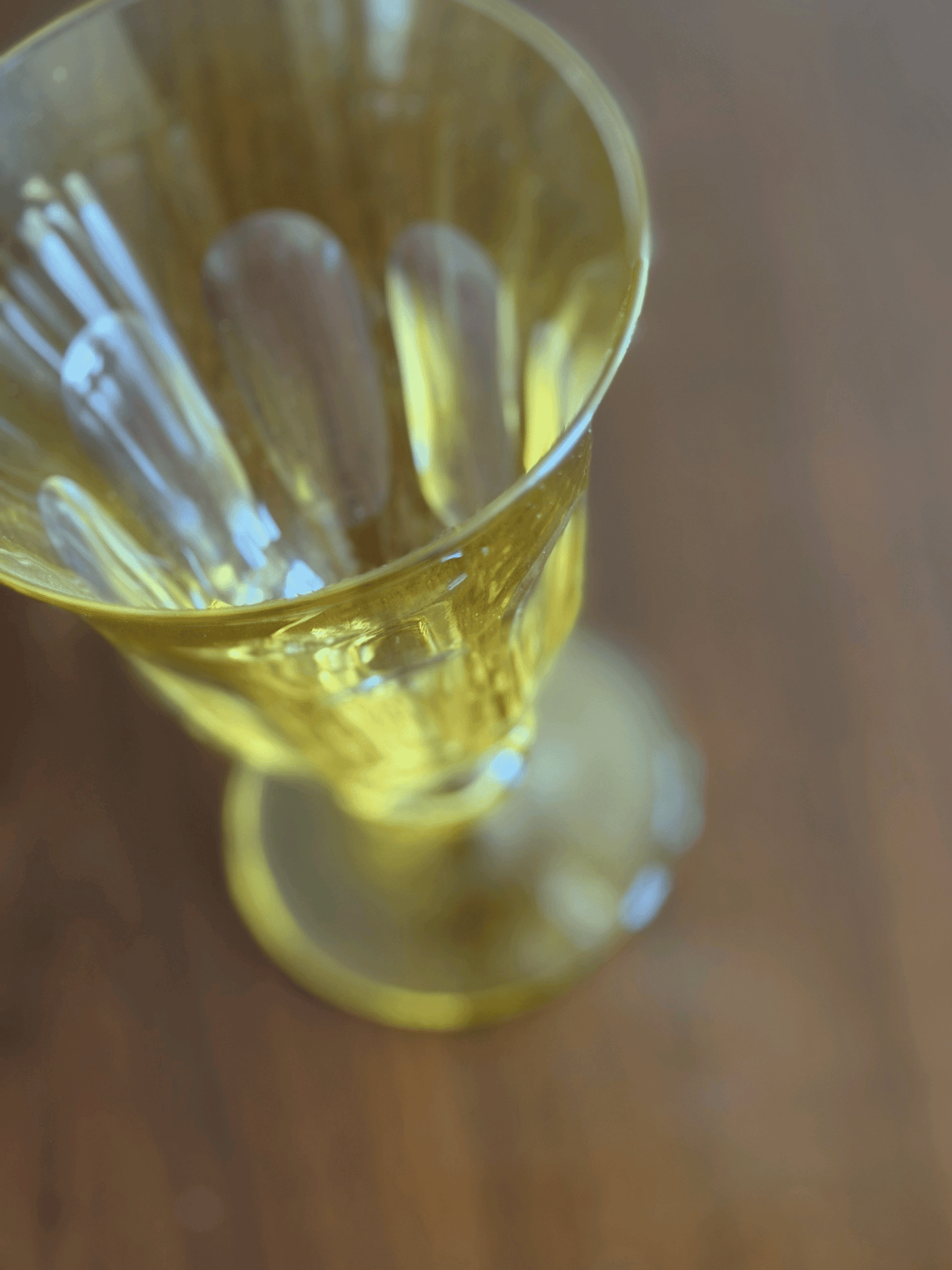 Tulip Glass in Limoncello, Set of 2