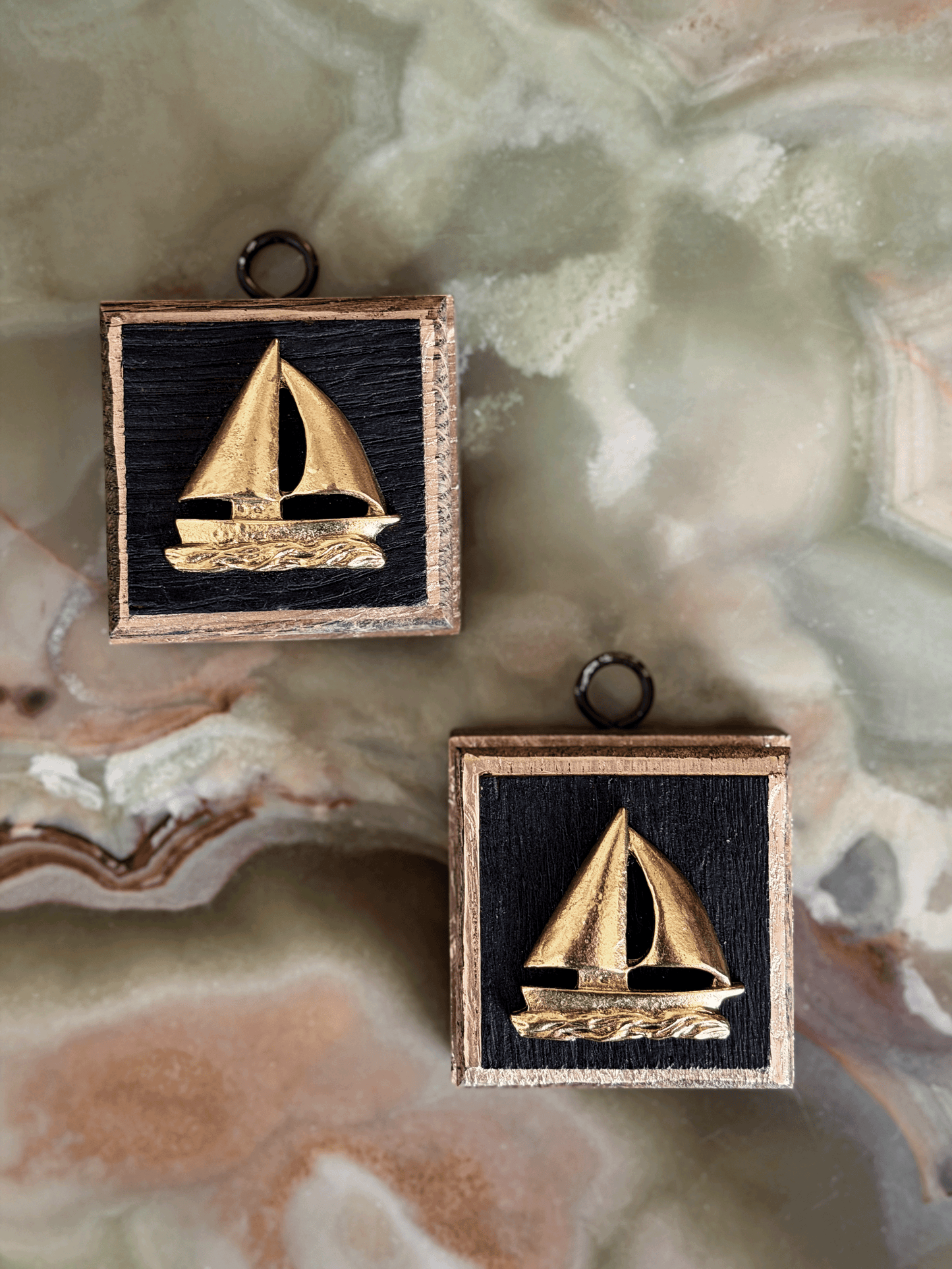 Sailboat Museum Bee