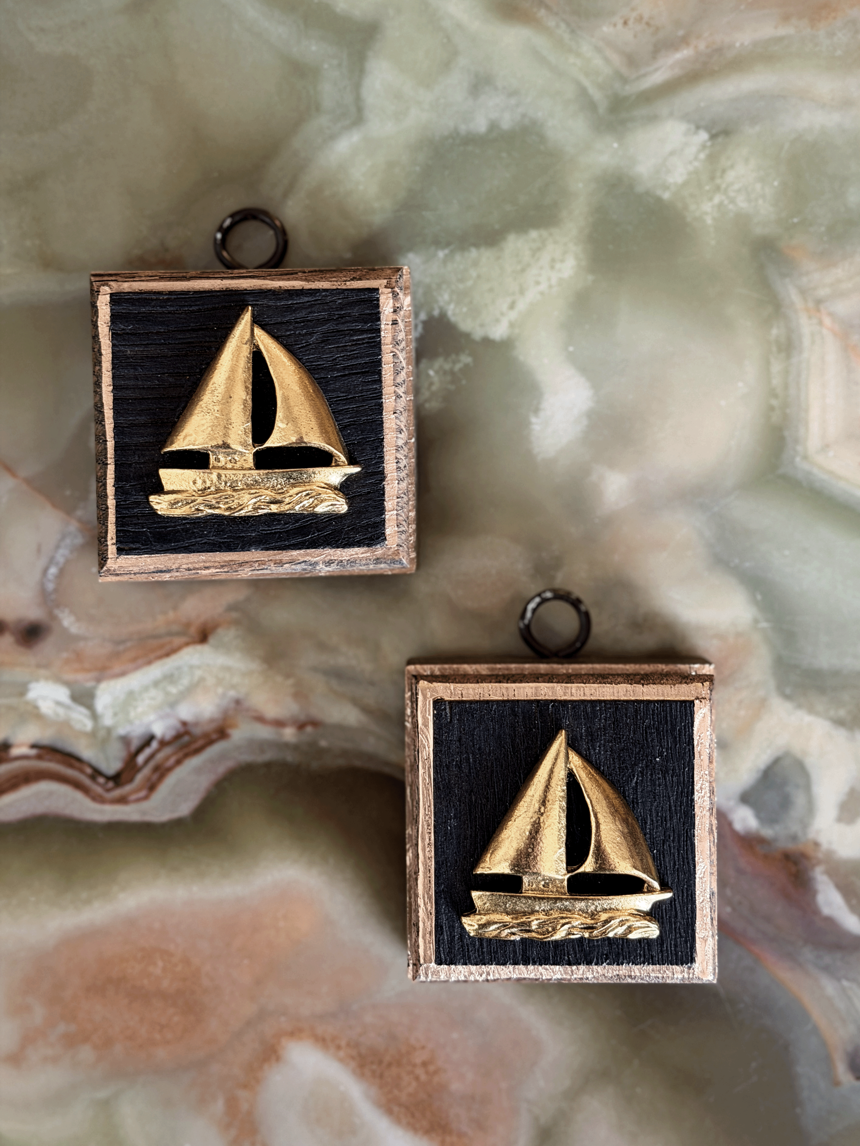 Sailboat Museum Bee