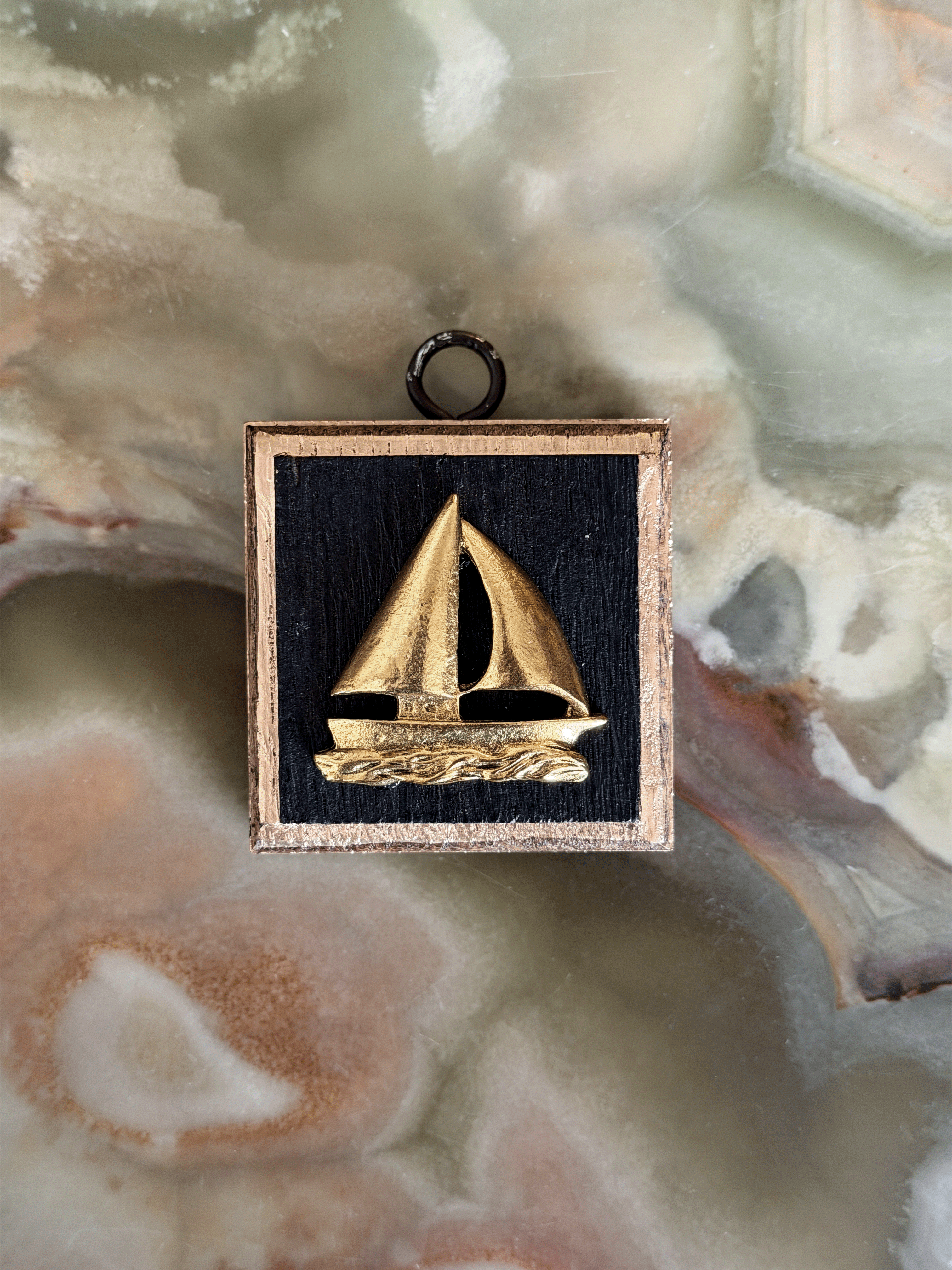 Sailboat Museum Bee