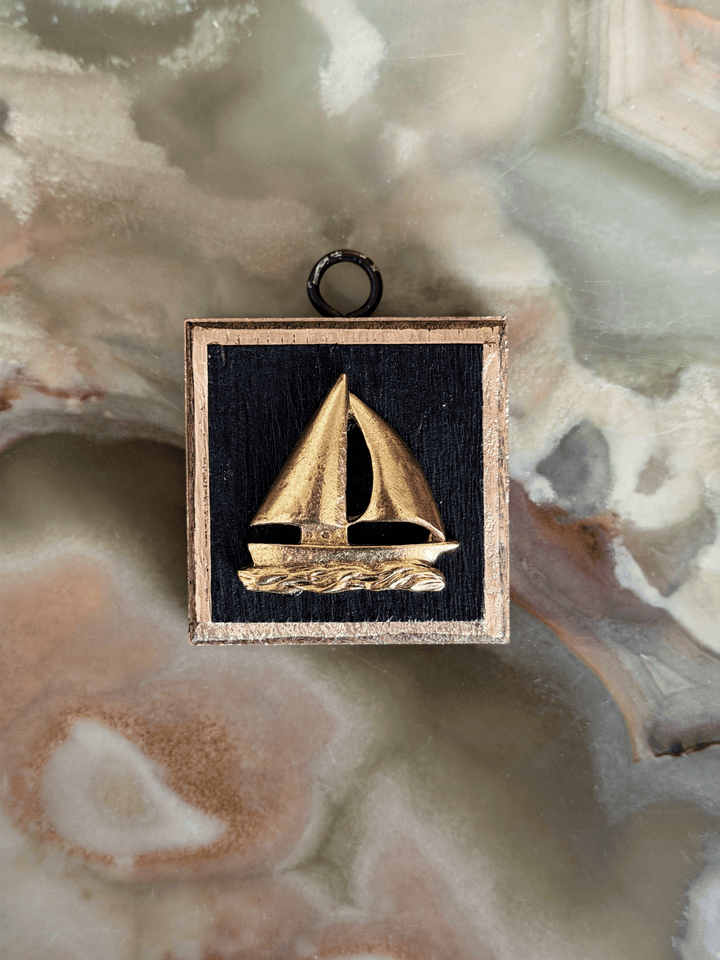 Sailboat Museum Bee