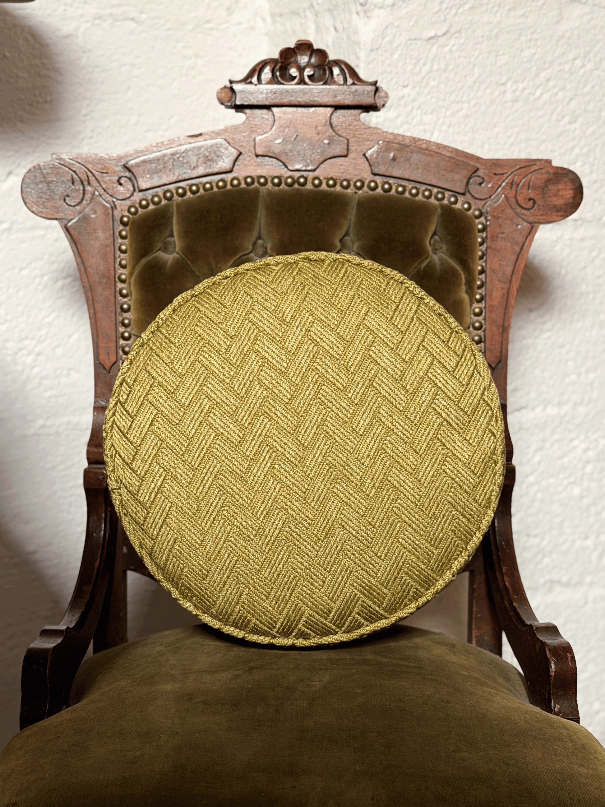 Herringbone, Chartreuse - Round Throw Pillow