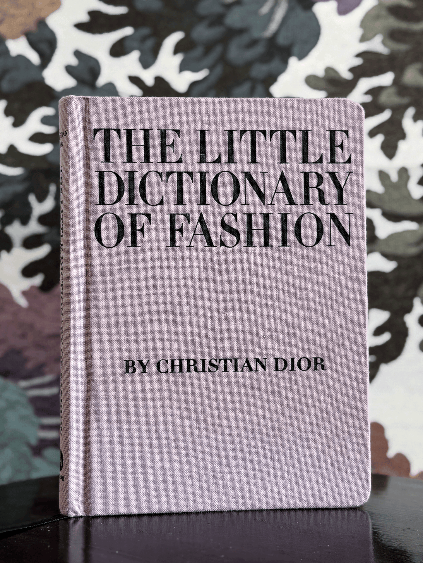 The Little Dictionary of Fashion, Christain Dior