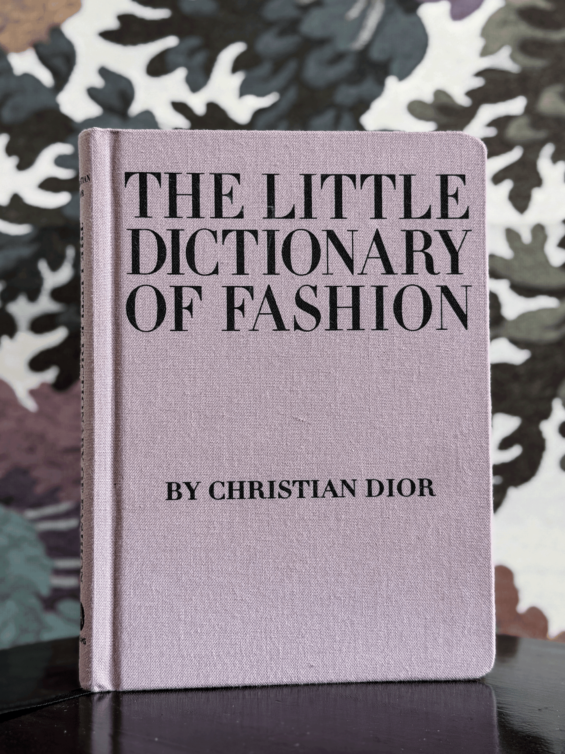 The Little Dictionary of Fashion, Christain Dior