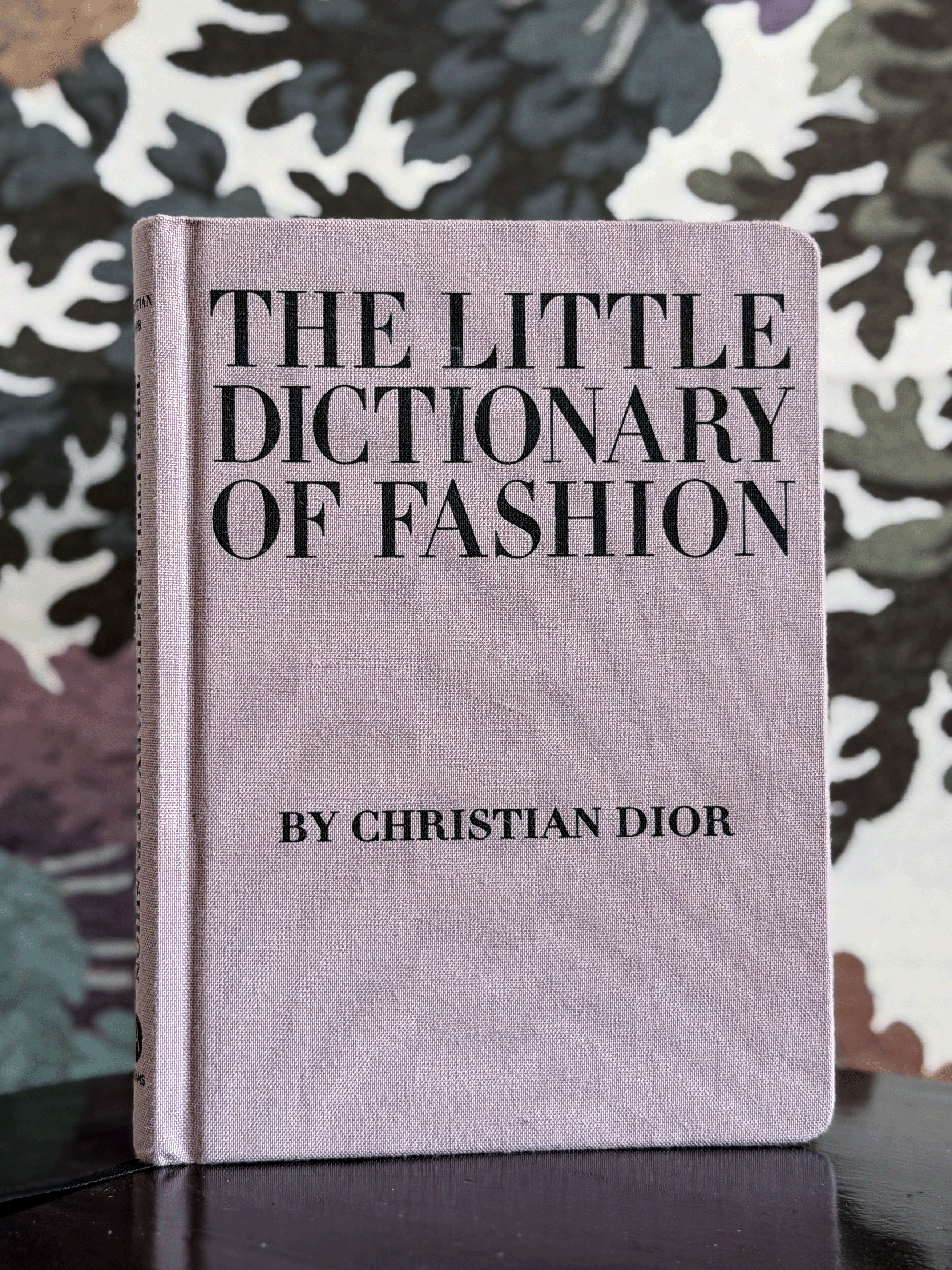 The Little Dictionary of Fashion, Christain Dior