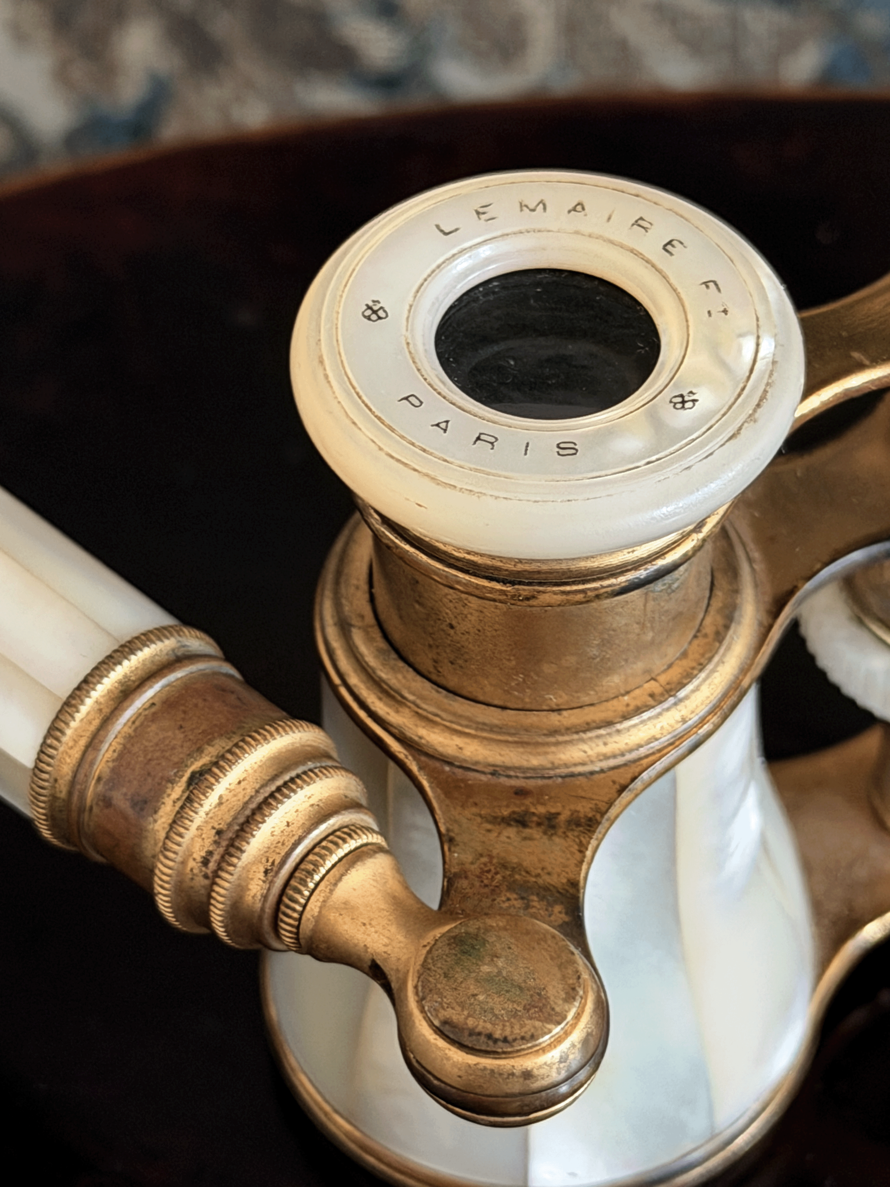 Le Maire Fabit, Paris, Mother of Pearl Opera Glasses