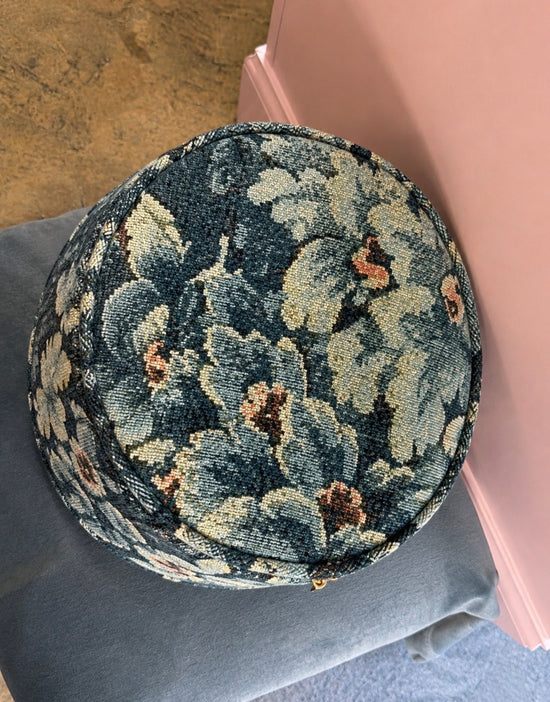 Custom Bouggy Round Pillow
