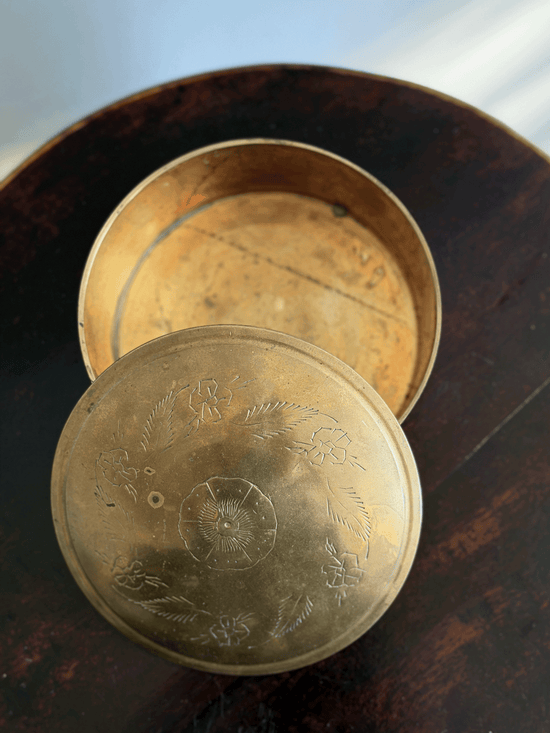 Vintage Hollywood Regency Etched Brass Catchall Box