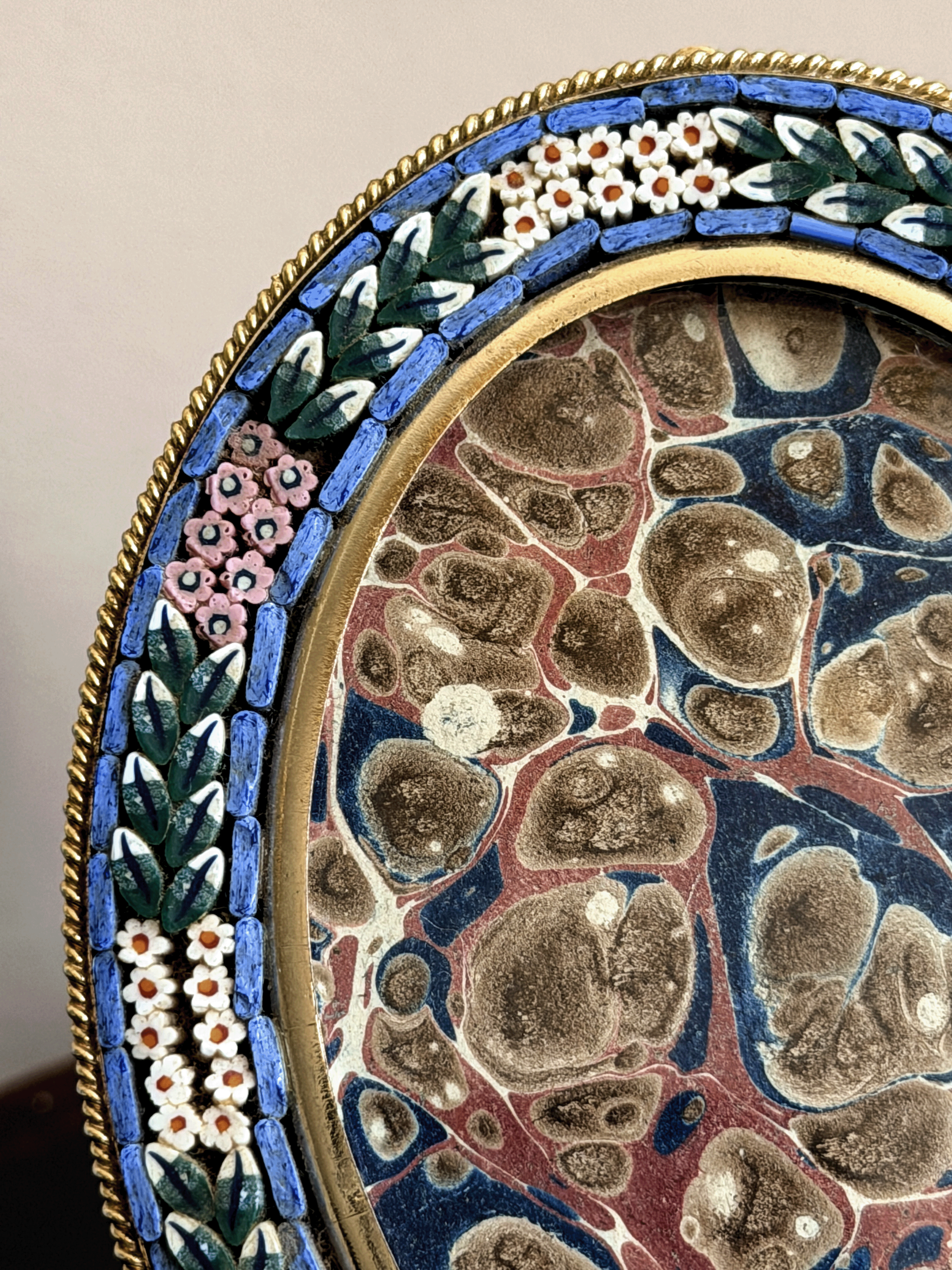 Micro Mosaic Oval Frame